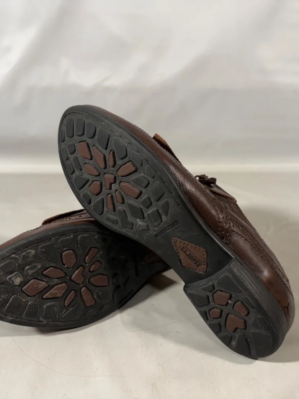 Born Women's Boylenn Loafer Size 7.5 Brown Leather Wingtip Tassel Kiltie Shoe